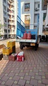 crates and boxes used in shifting